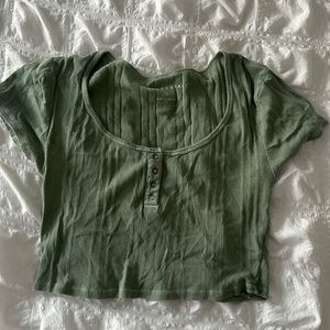 aero cropped tee